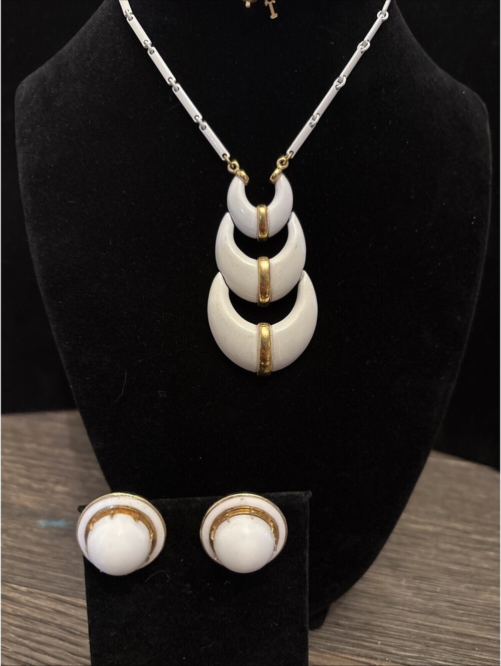 Crown Trifari White Necklace 22-24”And Milk Glass Screw Back Earrings